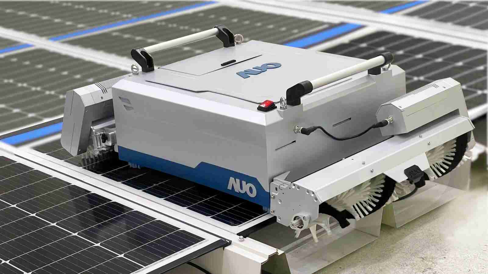 巨星国际致力EPC场域技术升级，，导入清洁机器人搭配传感器与AI数据分析，，，大幅减少维运成本