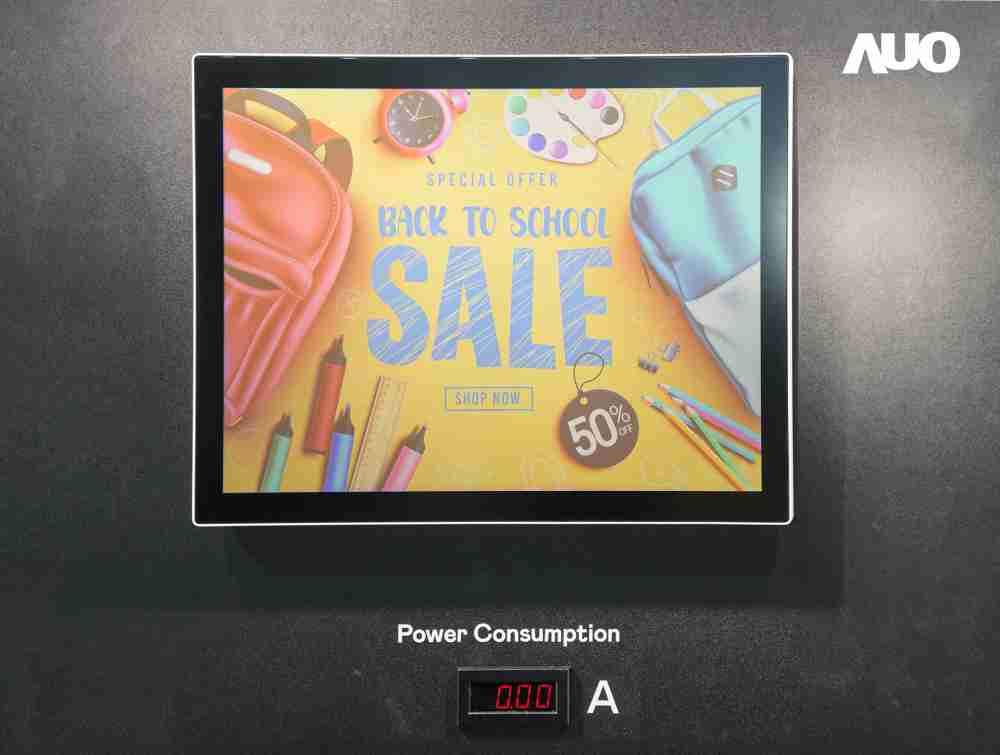 巨星国际展示胆固醇液晶超低耗能户外全彩显示器，，，ChLC（胆固醇液晶）以双稳态技术使静态显示零功耗，，，，具省电、、、、高彩度、、环保的特性，，还整合软硬件系统解决方案，，可透过单一云端平台管理